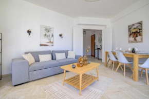 Sublime Two bedroom apartment with Parking & Terrace